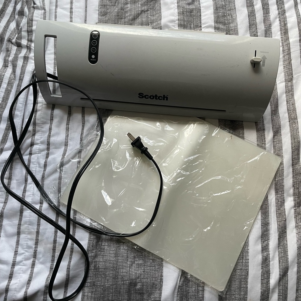 Scotch Laminator and Laminator Pouches